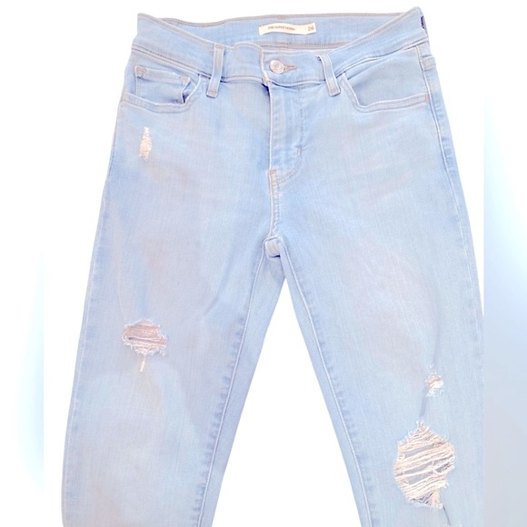 Levi's Denim - 🩷LEVI’S🩷710 SUPER SKINNY LIGHT WASH DENIM. FACTORY DISTRESSED.